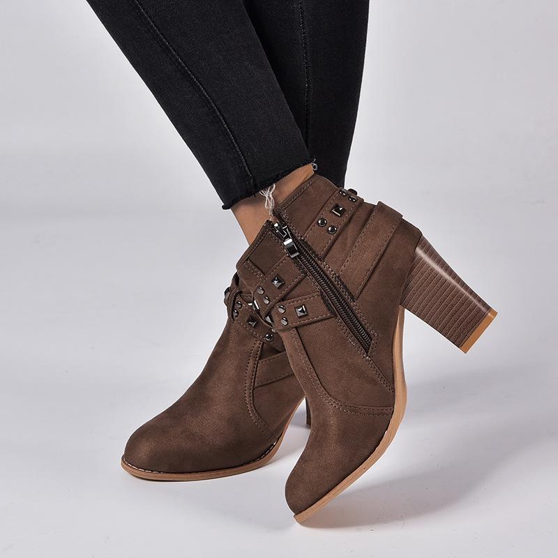 Bottes en cuir à talons hauts pour femme Automne 2021