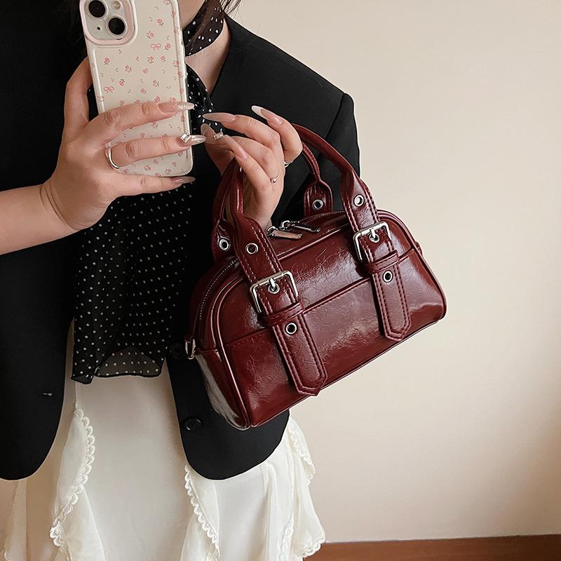 Handbag Women's New Shoulder Messenger Bag