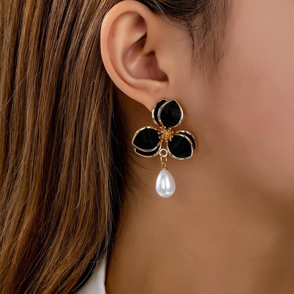 Korean Minimalist Black Drip Oil Flower Earrings - Women's High-End Fashion