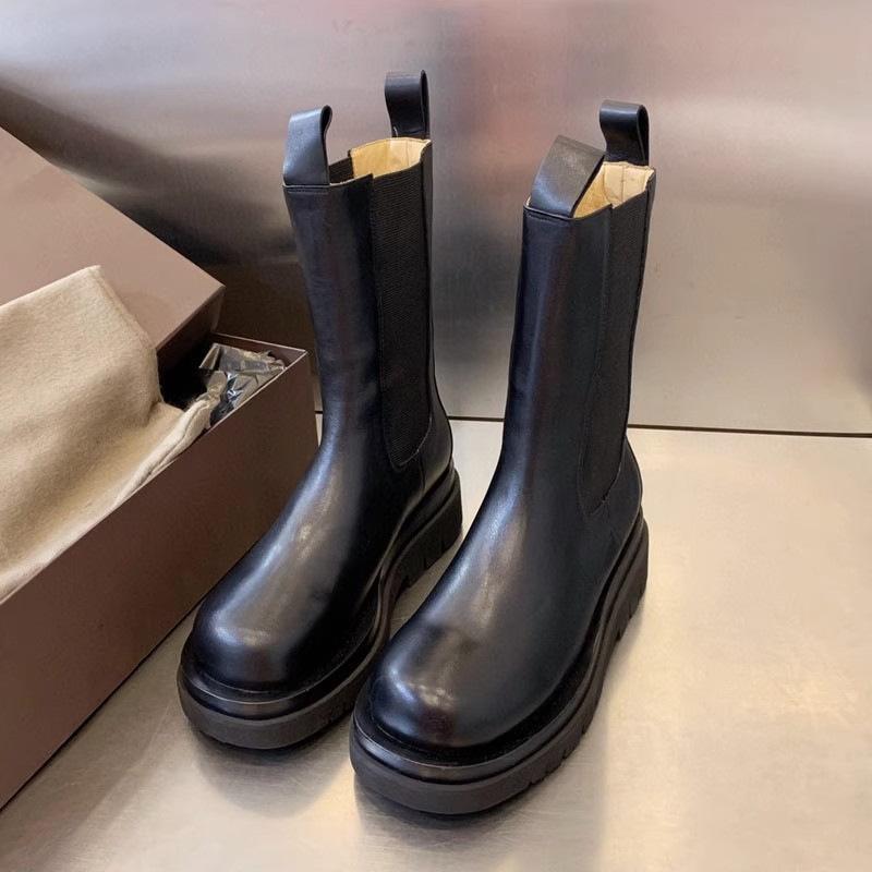 Fashion Women's Platform Boots Fashion Black New Casual Leather Boots for Women 2025 Autumn Winter Thick Bottom Slip On Botas Femininas