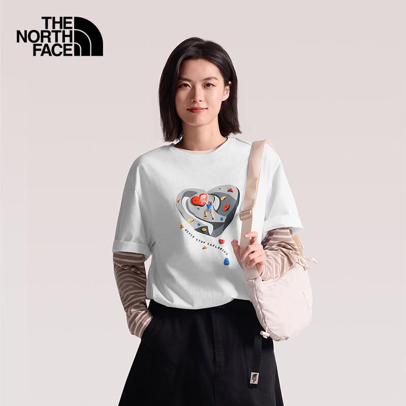 

The North Face Unisex Heart Print Short Sleeve T-Shirt 8GW1 L