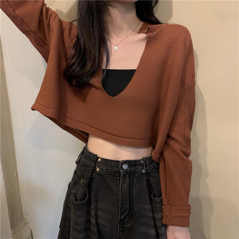 V-neck Sweater for Women In Autumn New Korean Version Long-sleeved Sweater Short Student Thin Versatile Top