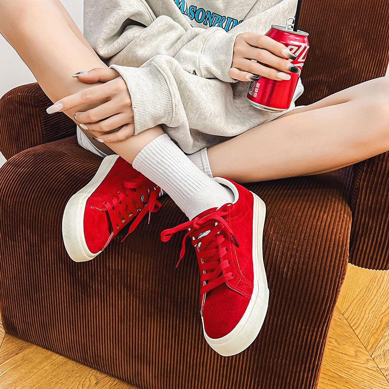 Burgundy Retro Suede Canvas Skate Shoes - Trendy & Versatile for Women & Men