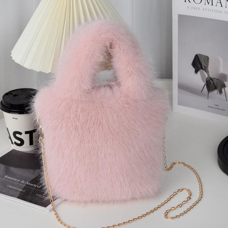 New plush clutch bag imitation fox hair tote bag autumn and winter handbag versatile chain messenger bag