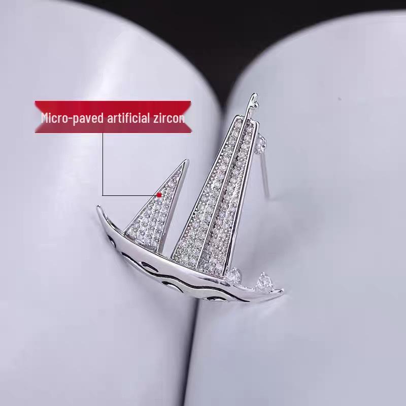 Men's Smooth Sailing Sailboat Zircon Brooch: Elegant Suit Jacket Pin Accessory