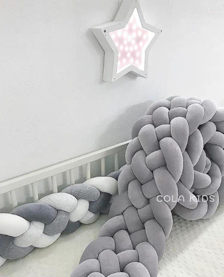 Dänischer Strick Nordischer Knotenball Krippenstoßschutz - 6-Strang-Zopf für Neugeborene