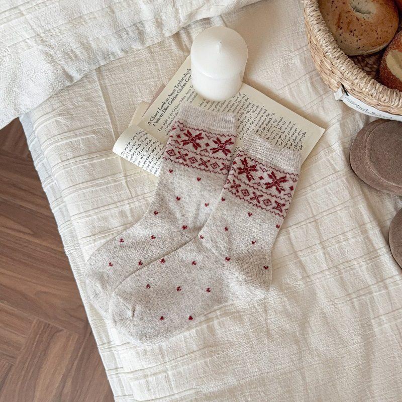 Women s Fair Isle Wool Mid-Calf Socks - Thick Plush Lined, Warm Autumn/Winter Style, Korean & Japanese Inspired. One Size
