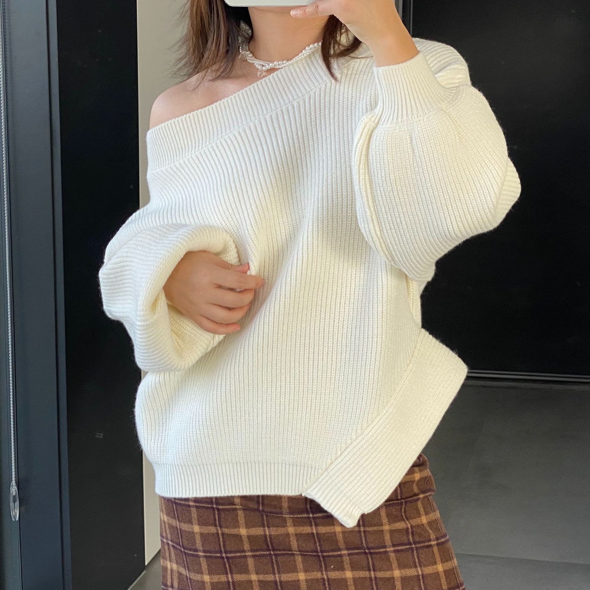 

Johnature Утолщенный осенний женский свитер осень-зима повседневный простой однотонный свитер с рукавами-фонариками One Size белый