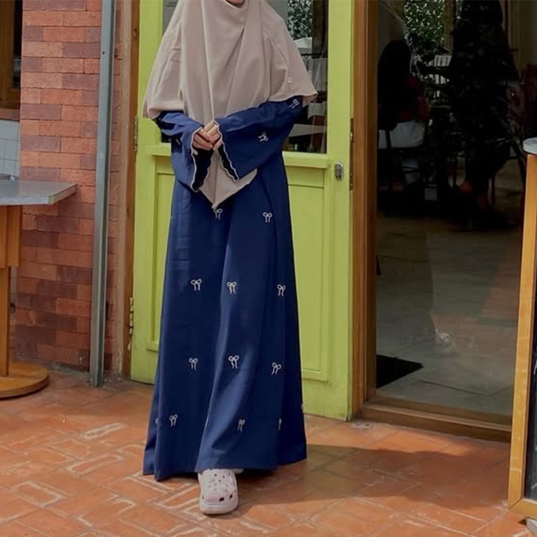 

Loriya 2025 Платье с вышивкой в виде банта Ближний Восток LR1000 Medium темно-синий