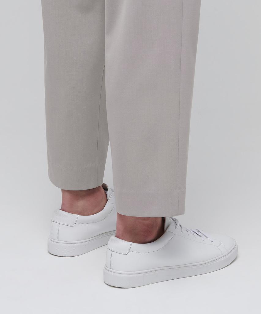 Musinsa Standard Lightweight Wide Drawstring Banded Crop Slacks [Light Beige]