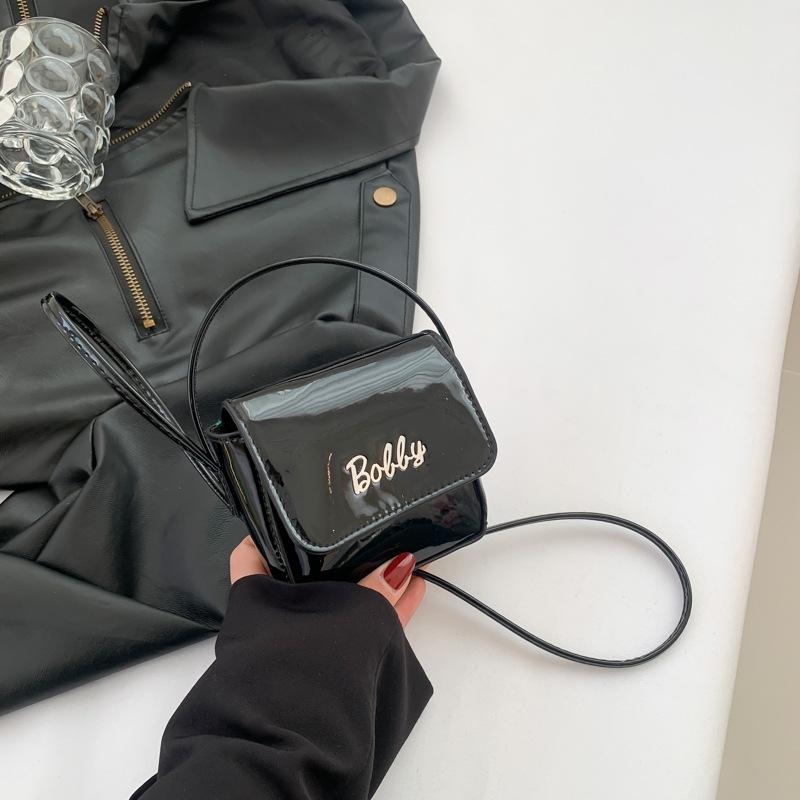 

Повседневная маленькая женская сумка, новая модная сумка-мессенджер, женская сумка через плечо под мышкой, персонализированная ретро маленькая квадратная женская сумка чёрный