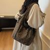 This season, Korean ins style leopard print canvas bag casual large capacity commuter women's shoulder underarm triangle tote bag