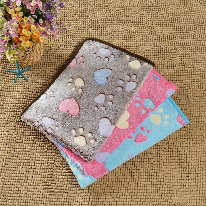 Warm Coral Fleece Paw Print Blanket for Cats and Dogs