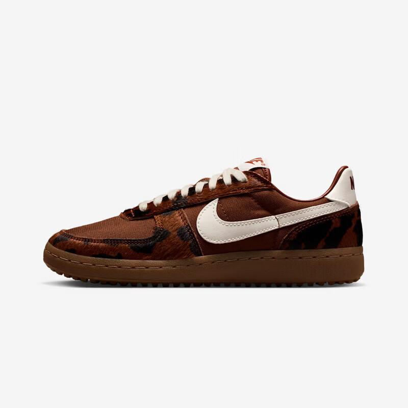 Nike Women's Field General Sneakers