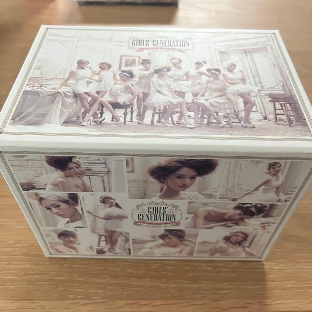 [USED] GIRLS' GENERATION Album