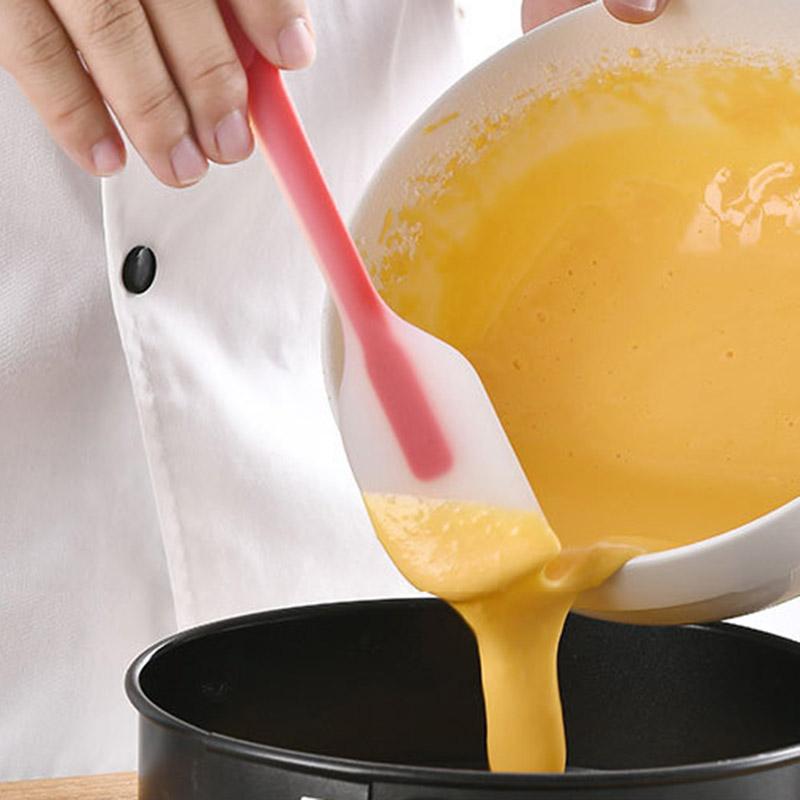 Silicone Cream Baking Scraper Non Stick Butter Spatula Cutter Chocolate Smoother Heat Resistant Kitchen Pastry Tools Scraper