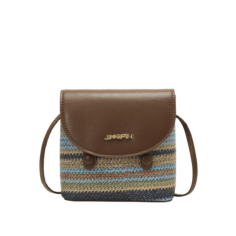 

This year, the popular contrasting color small bag women s 2025 new summer versatile messenger bag exquisite super fire woven straw bag коричневий