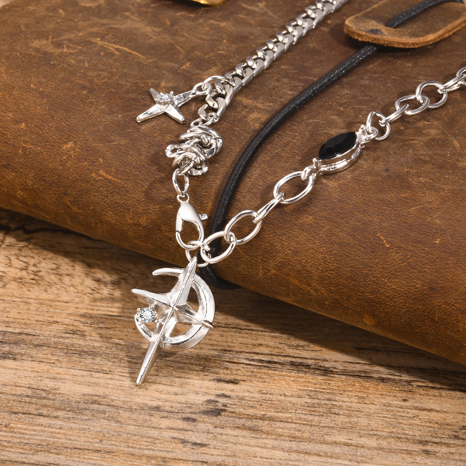 

Vnox Stainless Steel Hip Hop Star Moon Polishing Chain Inlay Gem Pendant Necklace for Men Women, Unisex Chain Collar