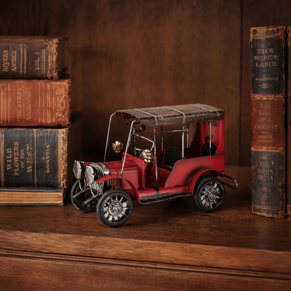 Iron Classic Car Model Handmade Miniature Car Model Antique Car Ornament Home Office Decoration