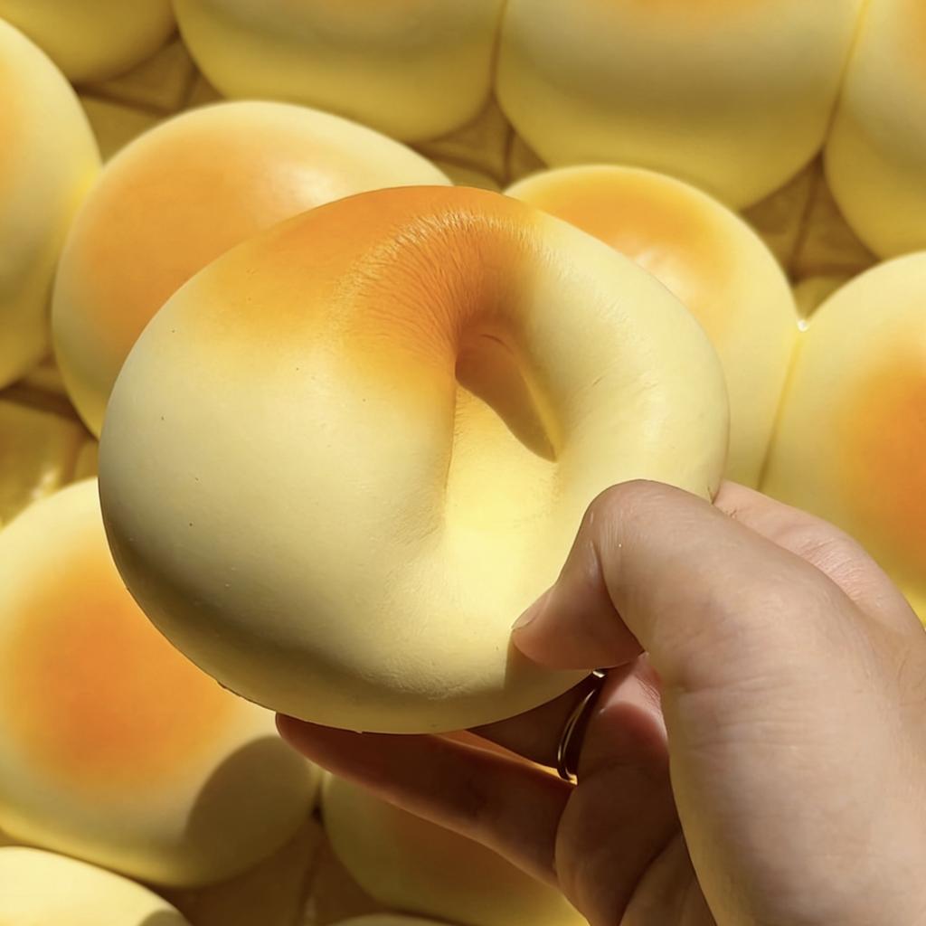Simulation Milk Bread Squeeze Taba Squishy Toy Safety And Health Food-Grade Silicone Material Squeeze Toy Soft Relief Slow