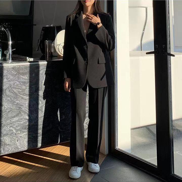 Dámský profesionální pracovní oblek na jaro a podzim: Sada blazeru a formálního oblečení pro vysokoškoláky v evropském a americkém stylu.