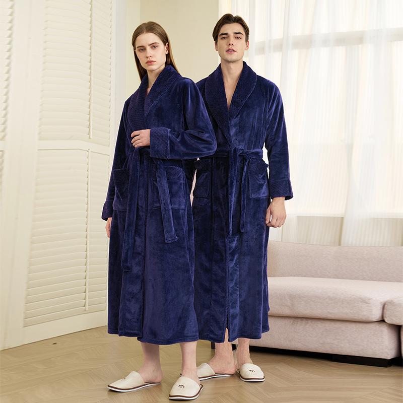 Men's Winter Shawl Collar Plush Fleece Bathrobe Soft Warm Long Sleeve Robe with Pockets Spa Robes for Men Comfortable Fluffy Homewear Sleepwear