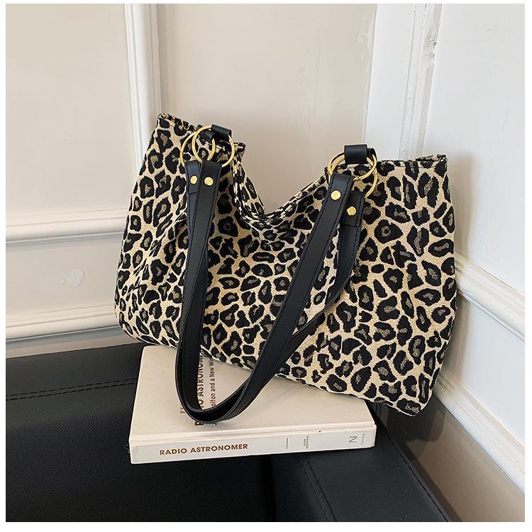 

2026 Leopard Print Women s Large Capacity Winter Tote & Messenger Bags темно-коричневого кольору