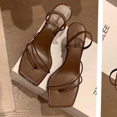 2024 Nouvelles chaussures à talons hauts à bride fine et tête carrée françaises, style chaton et pantoufles
