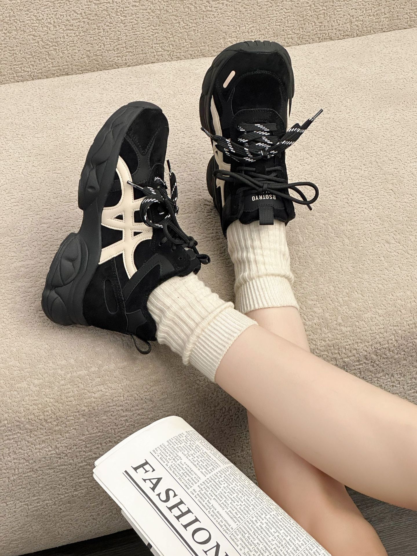 

Leather high-top shoes women s platform heightening autumn new versatile shoes jogging casual sports shoes 40