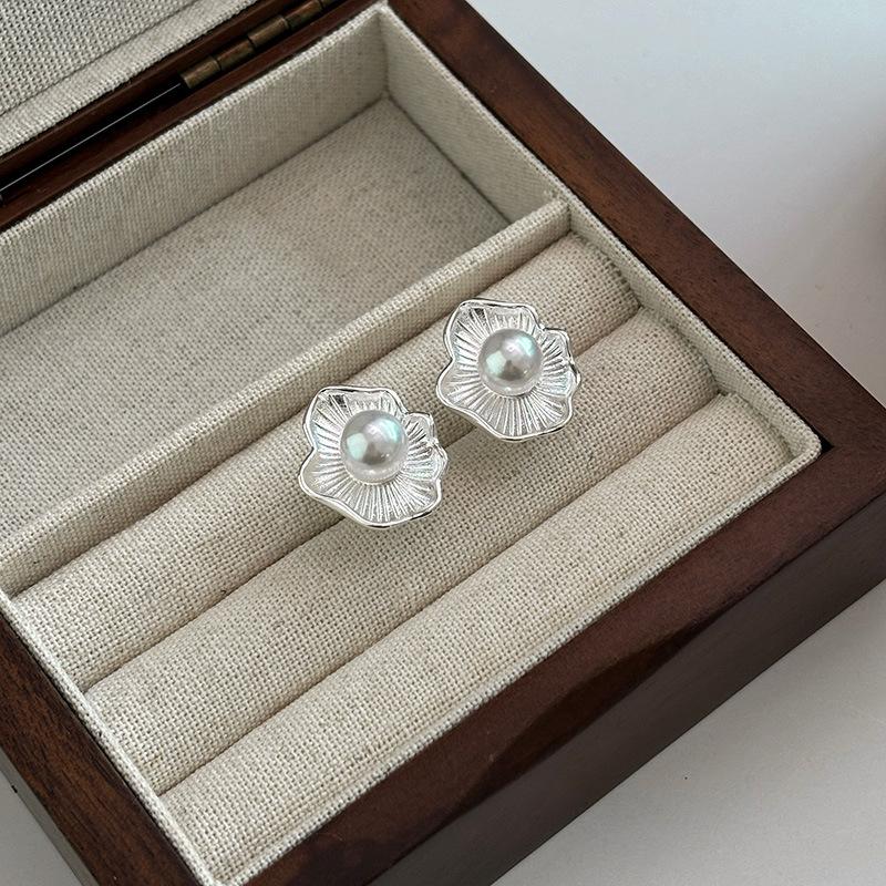 925 Sterling Silver Shell Pearl Piercing Woman Luxury Earrings High Quality Vintage Chrome Jewelry Accesories Prevent Allergies