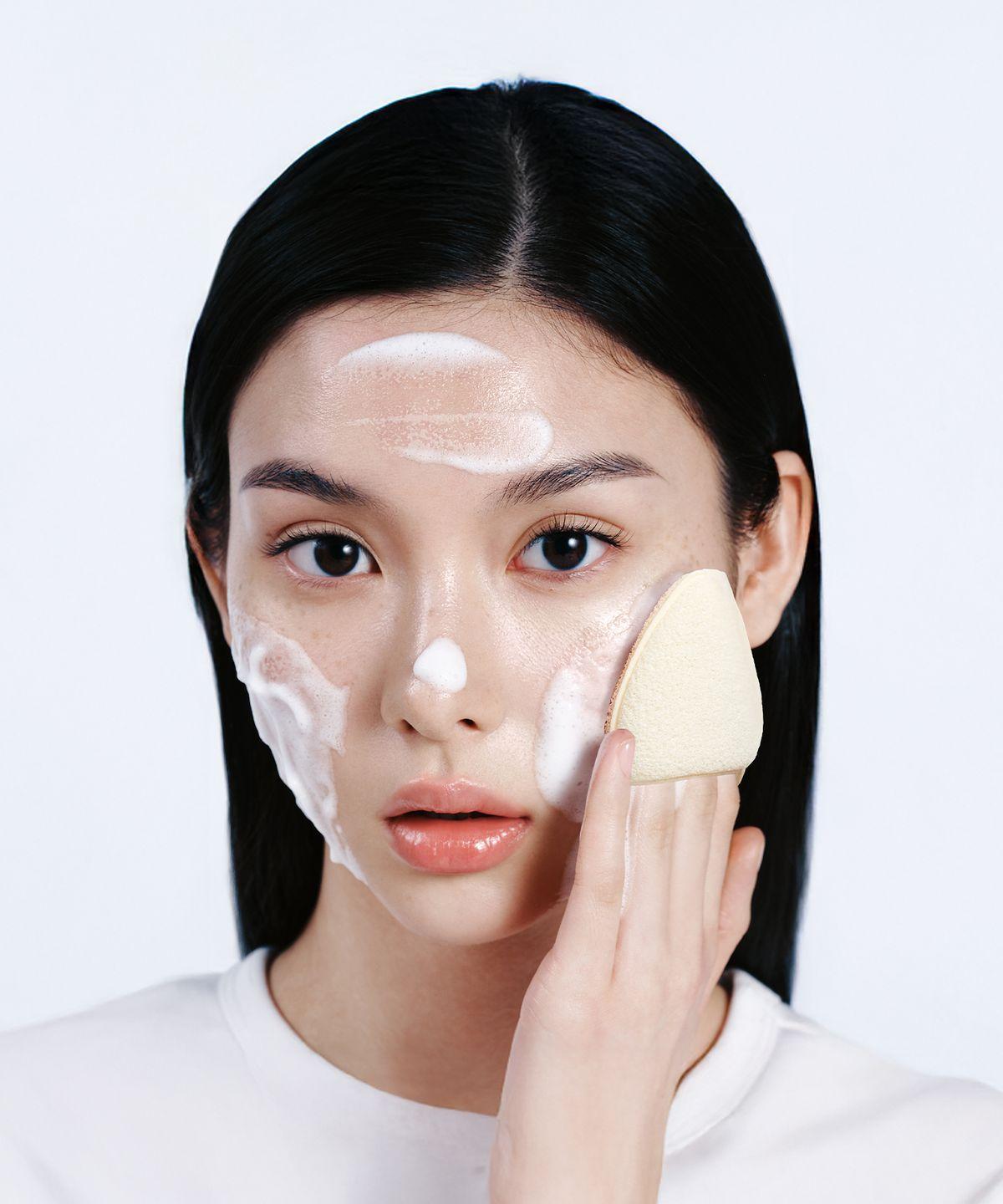 Sea sponge cleansing sponge 1