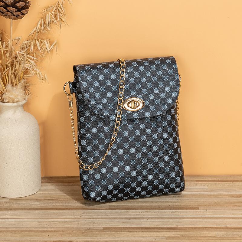 

Women s bag New printed shoulder bag Crossbody bag Mobile phone change bag Lock plaid bag One piece