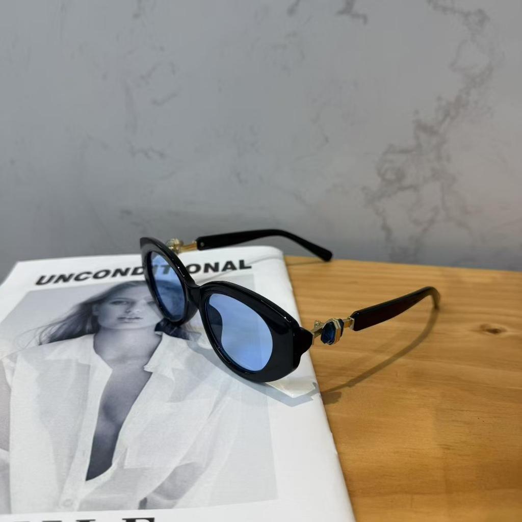 Cat Eye Shape Sunglasses Women Fashion Stylish Rhinestone Decoration Sun Glasses Women Holiday Travelling Female Sunglass