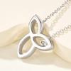 V Gold-Plated Clover Pendant Necklace with Diamonds - Elegant and Versatile Clavicle Chain