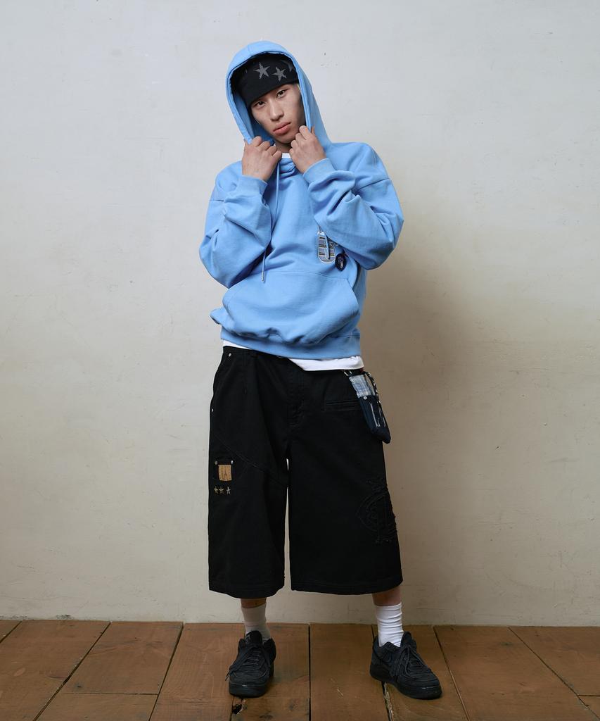 Lujeoseukeulleob Lc Logo Applique Bermuda Cotton Pants Black