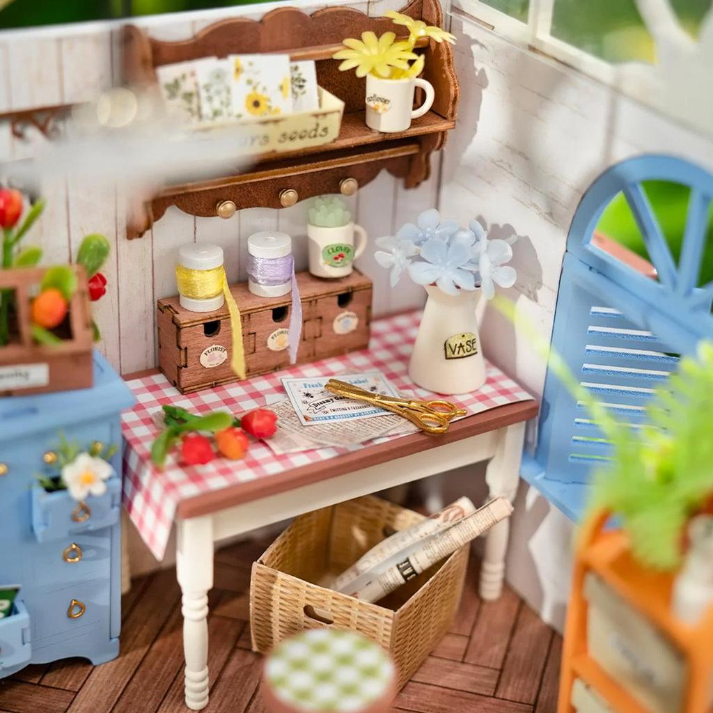 ROBOTIME Rolife 3D Puzzles Dreamy Garden House DIY Miniature House Kit DG163