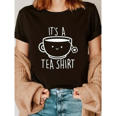 Damen Lässiges Rundhals-T-Shirt Mode-Tee mit „It's A Tea Shirt“ Alphabet Cartoon Teetassenmuster Aufdruck Sommerkleidung