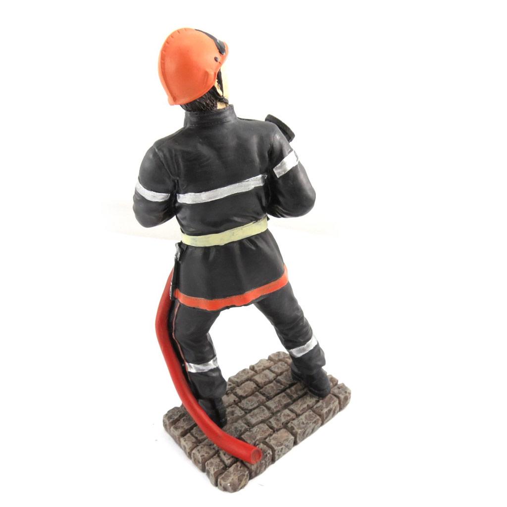 Les Trésors De Lily [K0046] - Figurine 'Pompier' lance à incendie