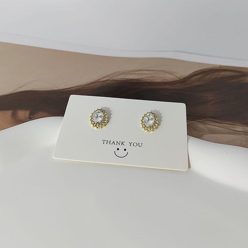Oval Rhinestone Gentle Temperament Earrings Fashion Niche Design Stud Earrings Women Feel Cold Wind Ins Wind Earrings