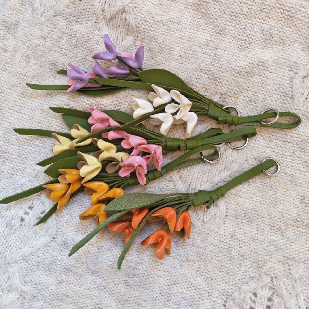Hanger Flower Pu Keychain Cartoon Bag Pendant Cute Tulip Bouquet Leather Pendant  Bag Ornament