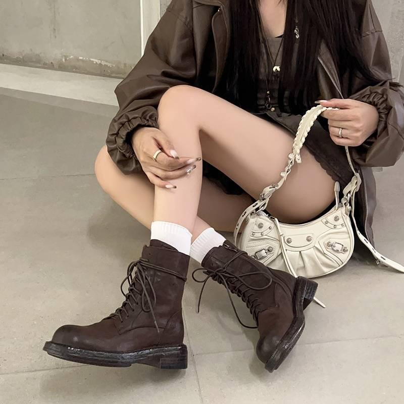 Autumn and winter women's leather boots side zipper large size women's boots leather versatile medium heel Martin boots new comfortable low boots