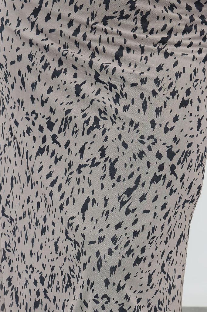 Women's Fashion Beige Knitted Plus Size Skirt