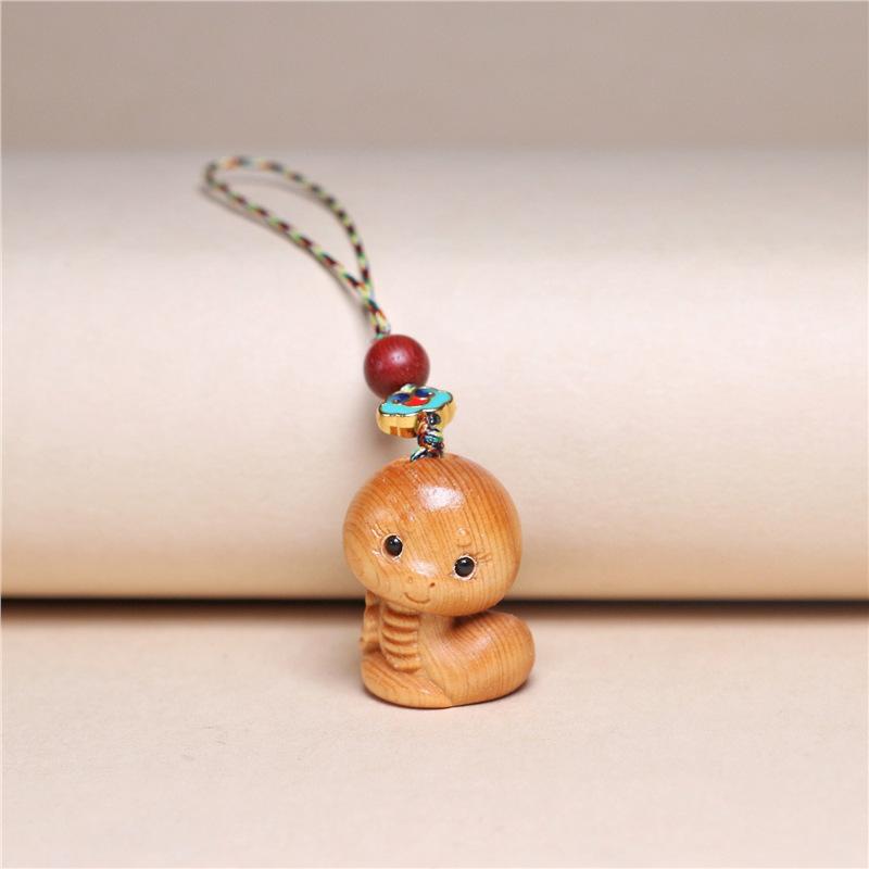 Thuja Twelve Zodiac Carving Wooden Pendant Chinese Zodiac Wood Carving Figurines Bag Decoration Gifts for Family Couple