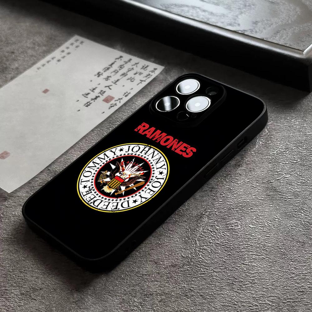 

Band R-Ramones Phone Case For 17 Pro Max Iphone 16 14 Pro Max 12 15 Plus 13 Pro 11 Xr X Xs 8 Plus Back Cover iPhone14