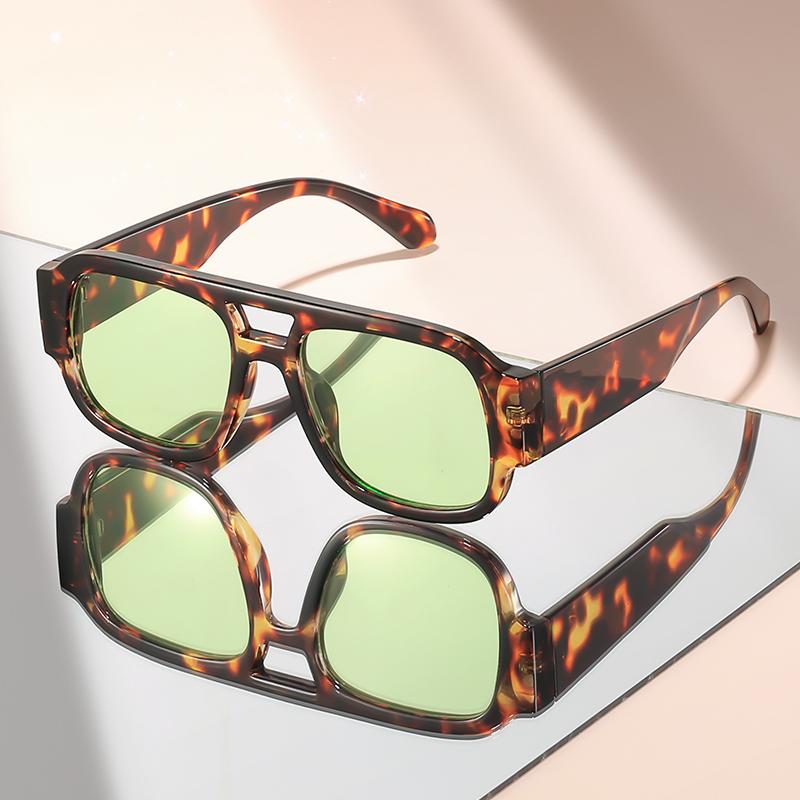 Retro Double-beam Square-framed Sunglasses for Travel, Parties, Daily Wear and Photography Decoration