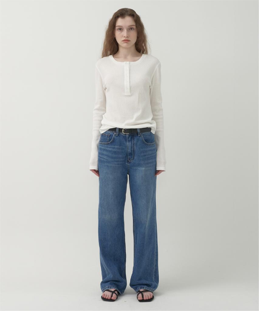 MOTT Henley Neck Classic T-Shirt - White