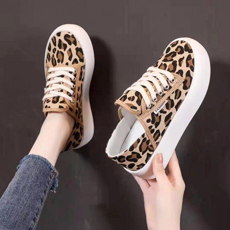 

canvas shoes women s round head summer thin new Korean version platform spring and summer casual two wear leopard print board shoes women 40 леопард друку кольору