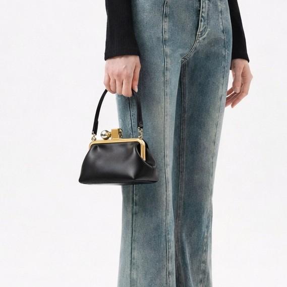 Light Luxury Retro Clip Handbag Party Dinner Bag Fashion Premium Metal Clip Buckle Change Bag Underarm Bag