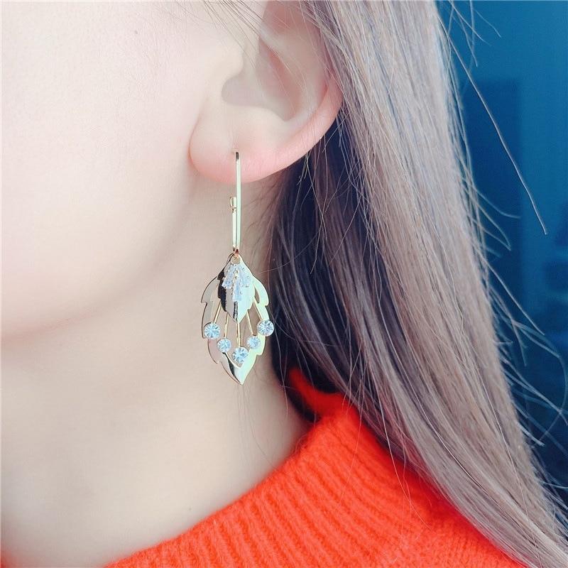 Women Earring Geometric Leaf Earrings Zircon Super Flash