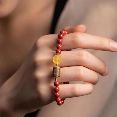 Natuurlijke Cinnaber & Amber Geometrische Kralenarmband met Agarhout, Chinese Stijl Benming Jaar Accessoire voor Vrouwen